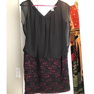 Black & red chiffon and lace dress size L
